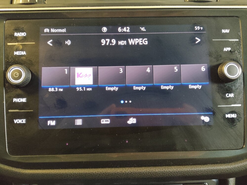 2020 Volkswagen Tiguan in Charlotte, NC 28213 - 18127612 25