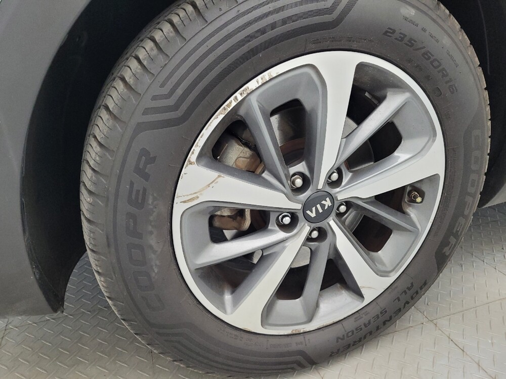 2019 Kia Sorento in Fayetteville, NC 28304 - 18127621 31