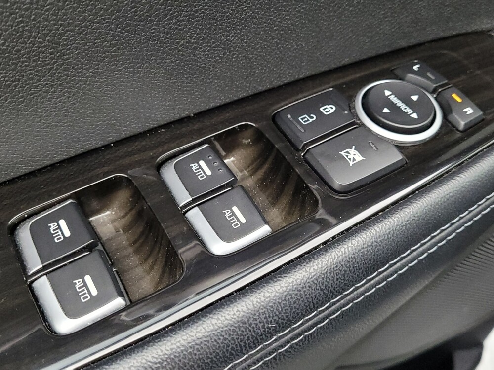 2019 Kia Sorento in Fayetteville, NC 28304 - 18127621 27