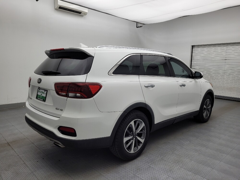 2019 Kia Sorento in Fayetteville, NC 28304 - 18127621 9