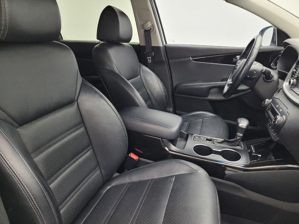 2019 Kia Sorento in Fayetteville, NC 28304 - 18127621 21