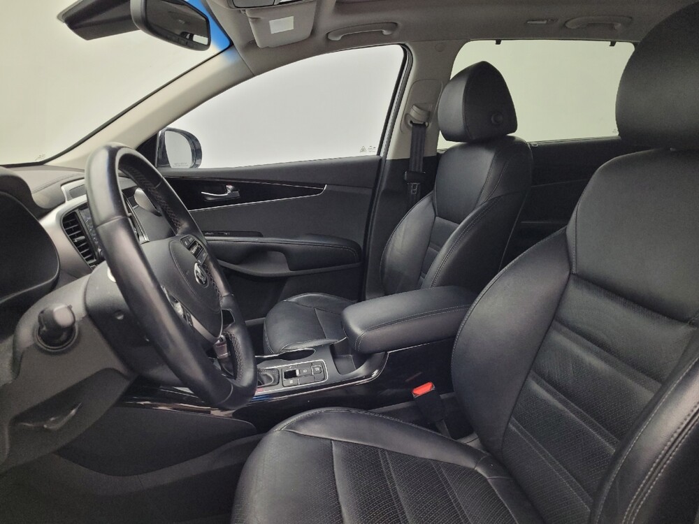 2019 Kia Sorento in Fayetteville, NC 28304 - 18127621 17
