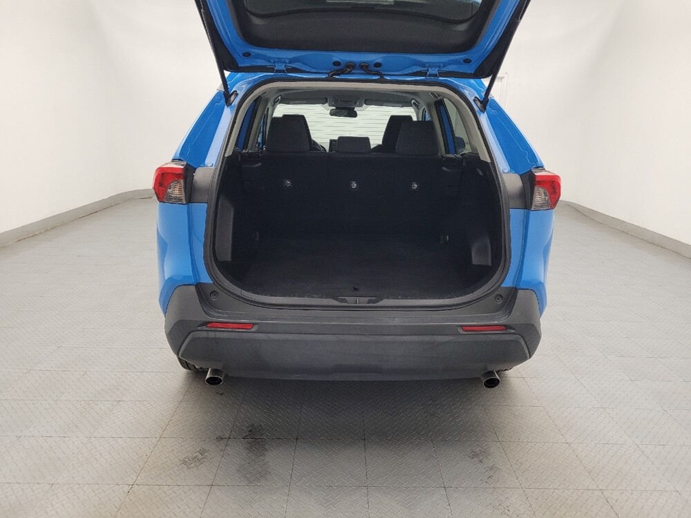 2020 Toyota RAV4 in Greensboro, NC 27407 - 18127624 29