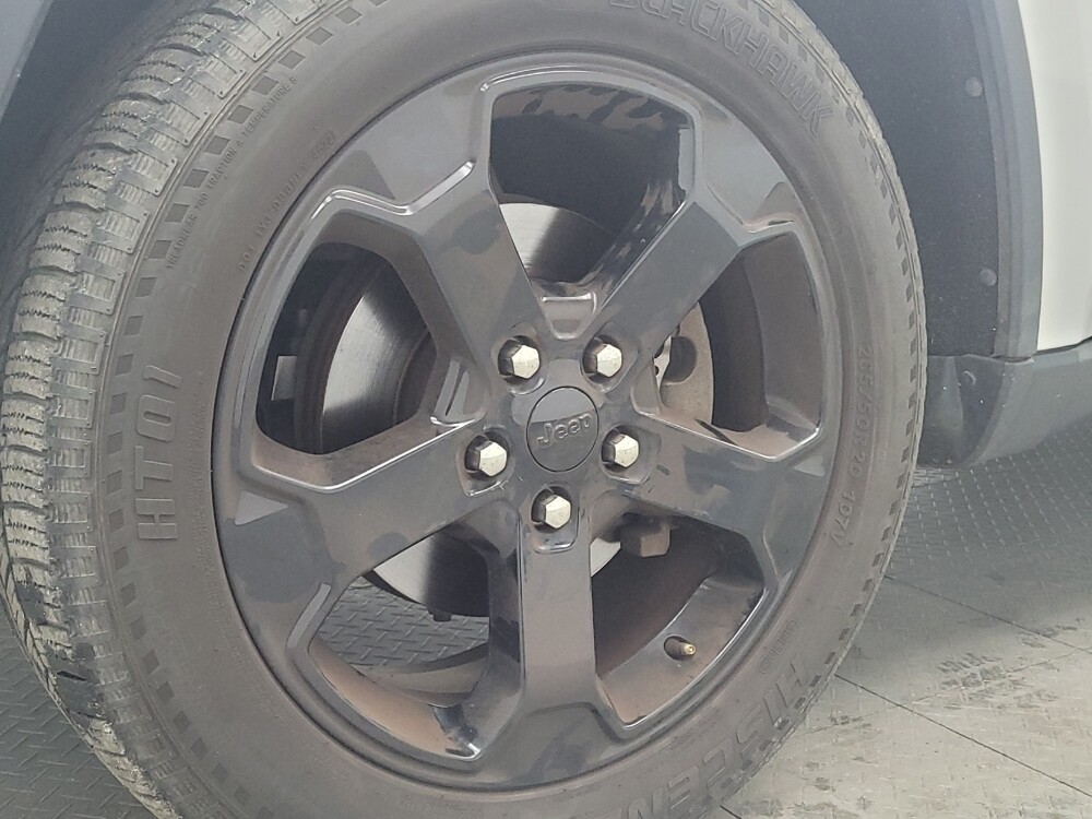 2018 Jeep Grand Cherokee in Memphis, TN 38115 - 18127636 31