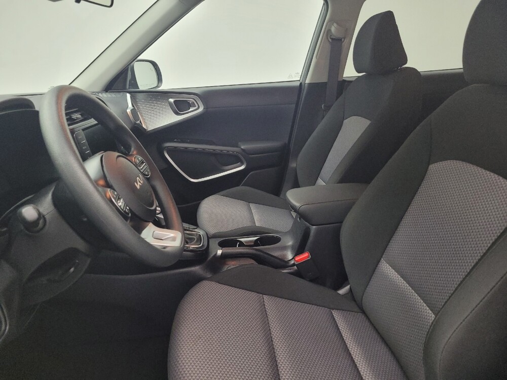 2025 Kia Soul in Huntsville, AL 35816 - 18127637 17