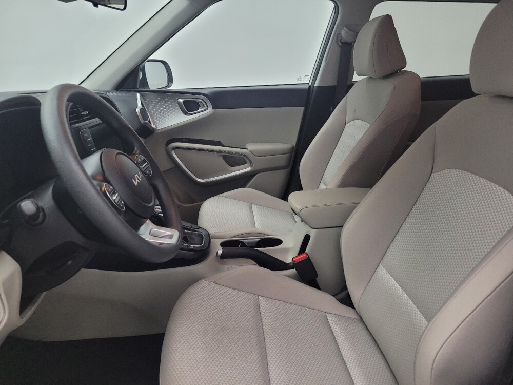 2025 Kia Soul in Huntsville, AL 35816 - 18127638 17