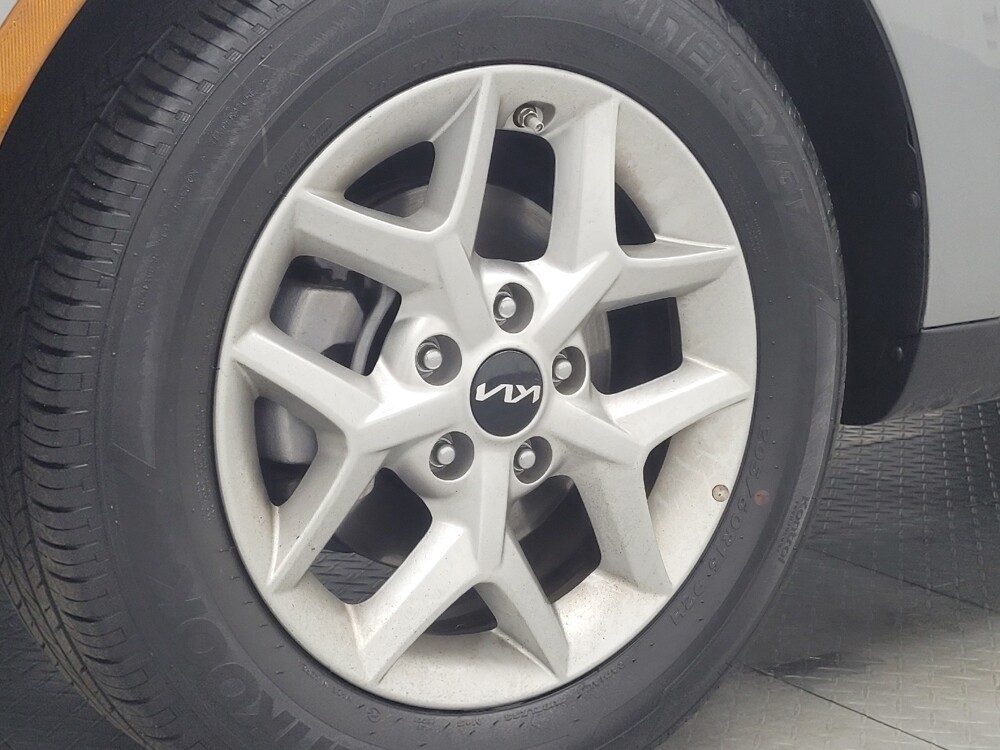 2025 Kia Soul in Huntsville, AL 35816 - 18127639 31