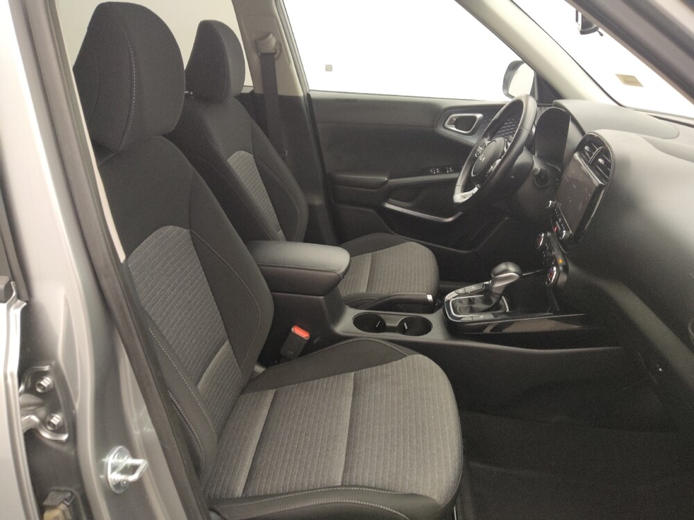 2025 Kia Soul in Houston, TX 77060 - 18127657 21
