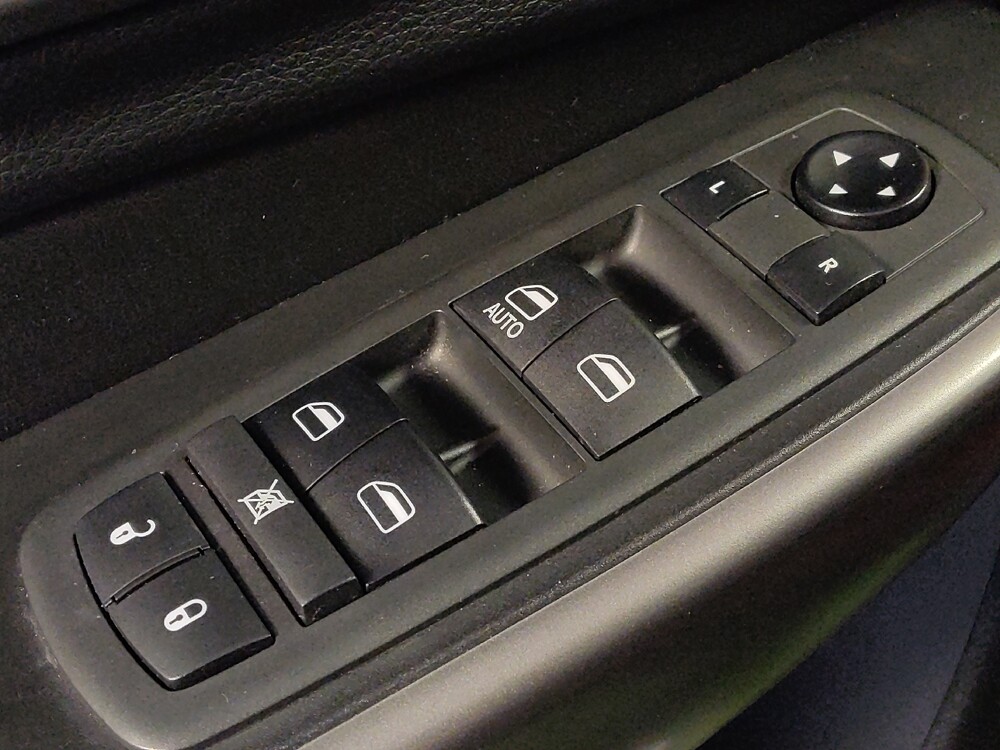 2020 Jeep Cherokee in San Antonio, TX 78238 - 18127658 27