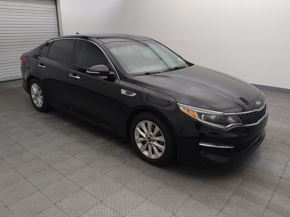 2018 Kia Optima in Houston, TX 77034 - 18127659 11