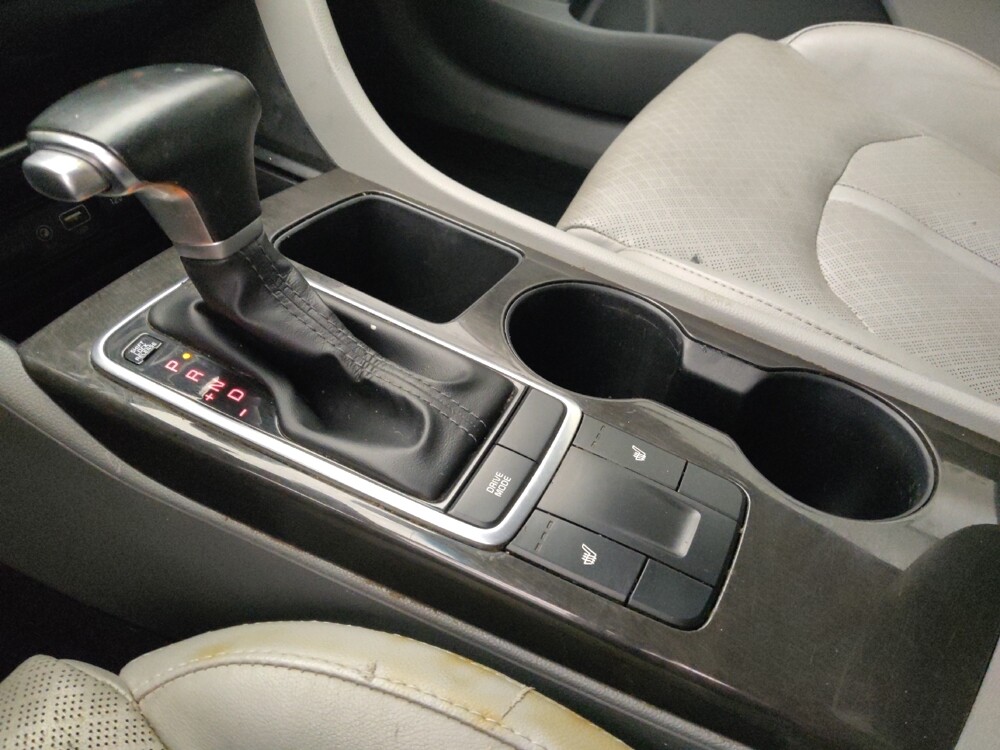 2018 Kia Optima in Houston, TX 77034 - 18127659 26