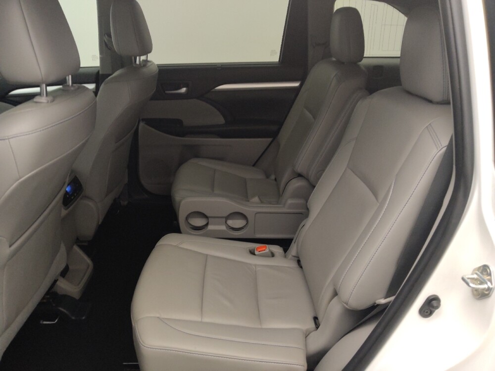 2019 Toyota Highlander in Tyler, TX 75701 - 18127665 18