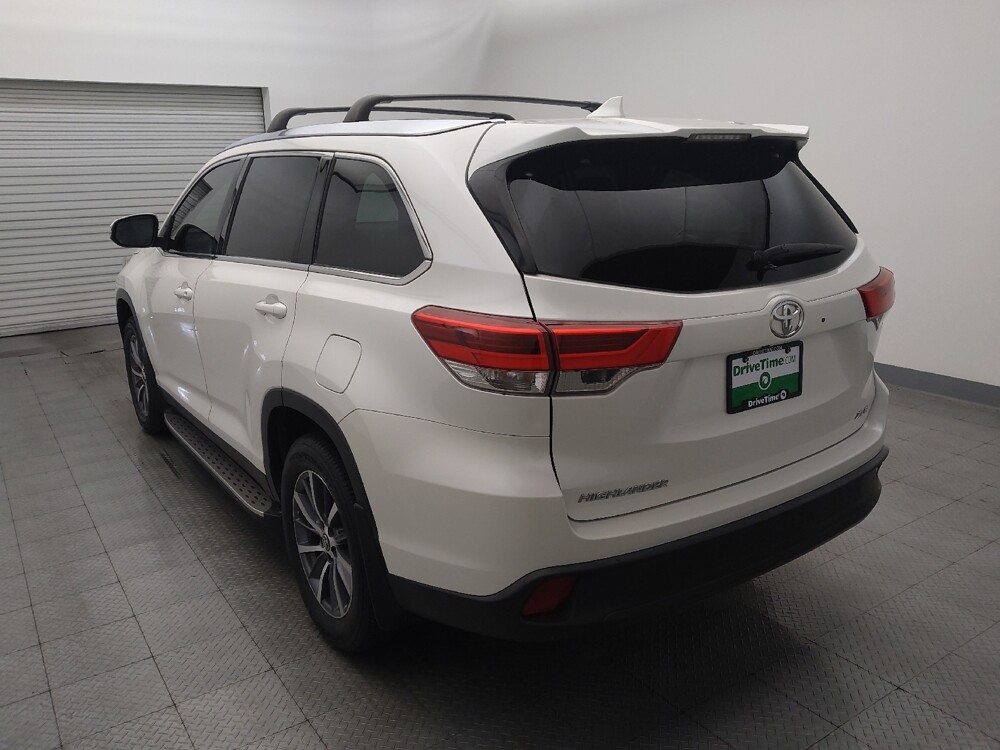2019 Toyota Highlander in Tyler, TX 75701 - 18127665 5