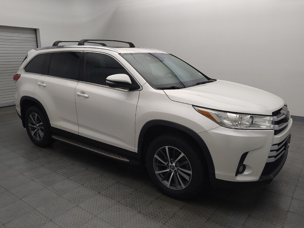 2019 Toyota Highlander in Tyler, TX 75701 - 18127665 11