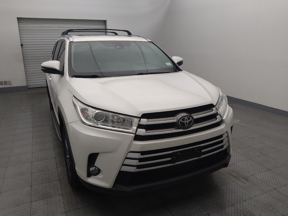 2019 Toyota Highlander in Tyler, TX 75701 - 18127665 14