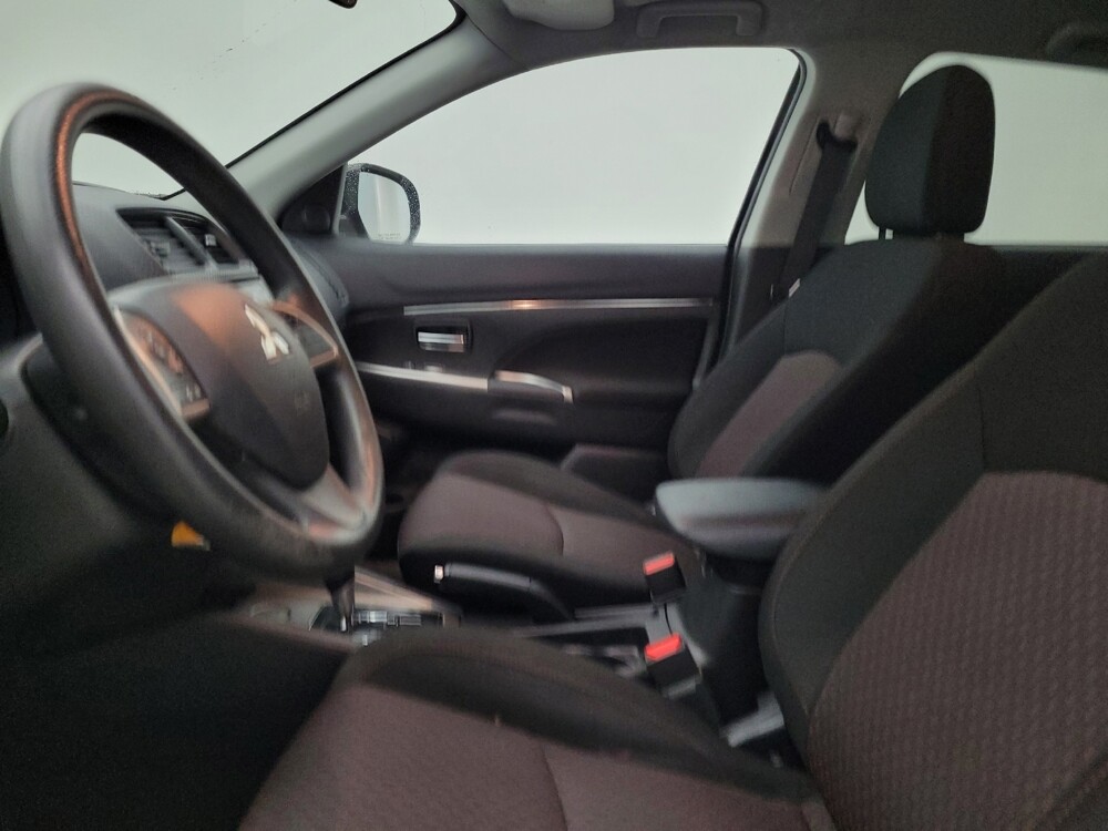 2018 Mitsubishi Outlander Sport in Columbus, OH 43228 - 18127669 17