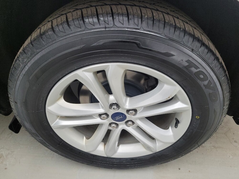 2019 Ford Edge in Louisville, KY 40258 - 18127673 31