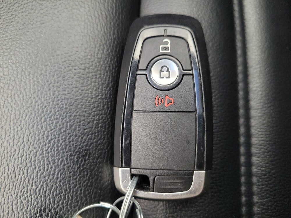 2019 Ford Edge in Louisville, KY 40258 - 18127673 32