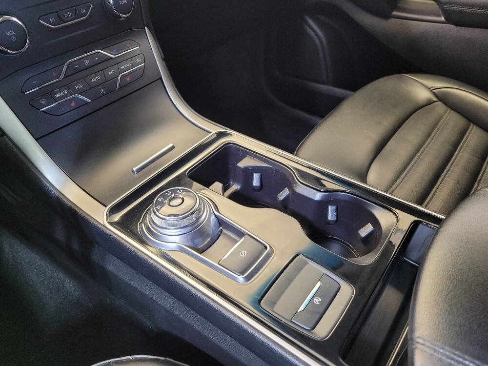 2019 Ford Edge in Louisville, KY 40258 - 18127673 26