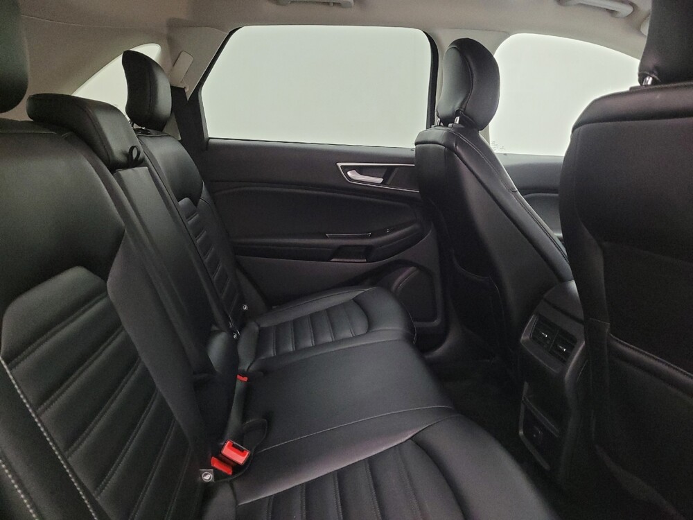 2019 Ford Edge in Louisville, KY 40258 - 18127673 19