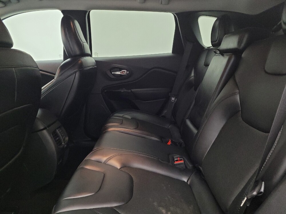 2021 Jeep Cherokee in Columbus, OH 43228 - 18127674 18