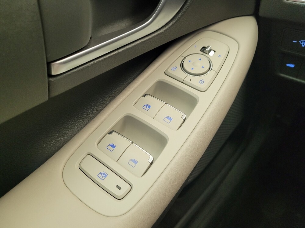 2023 Hyundai Sonata in Miamisburg, OH 45342 - 18127675 27