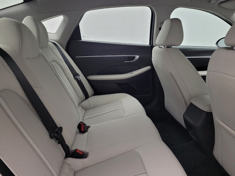 2023 Hyundai Sonata in Miamisburg, OH 45342 - 18127675 19