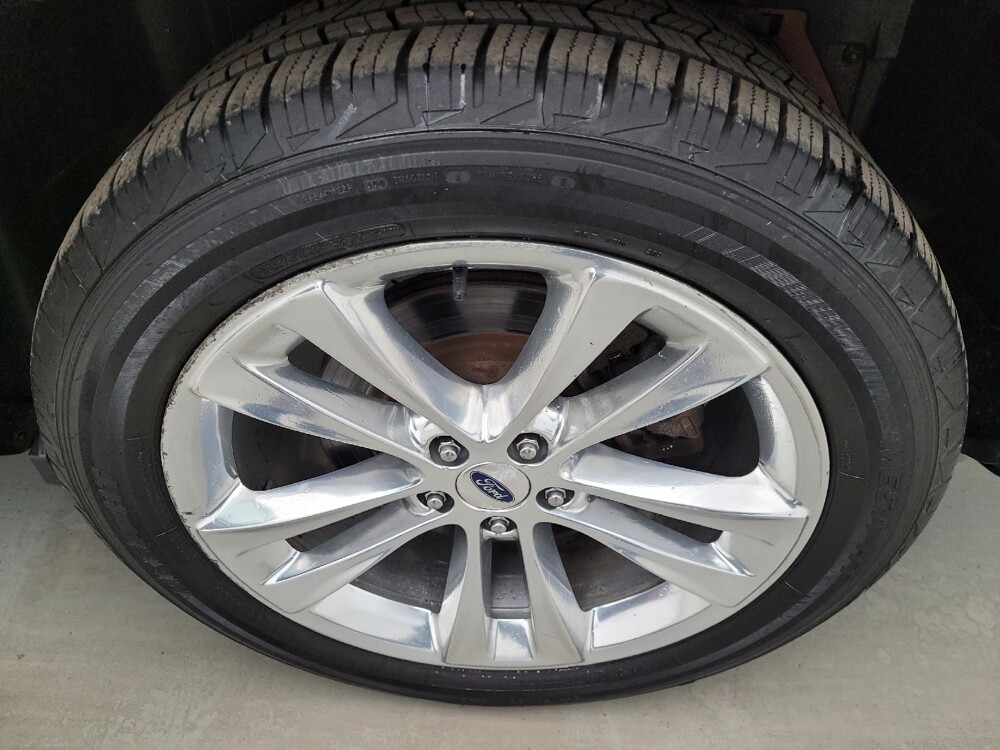 2018 Ford Explorer in Louisville, KY 40258 - 18127676 31