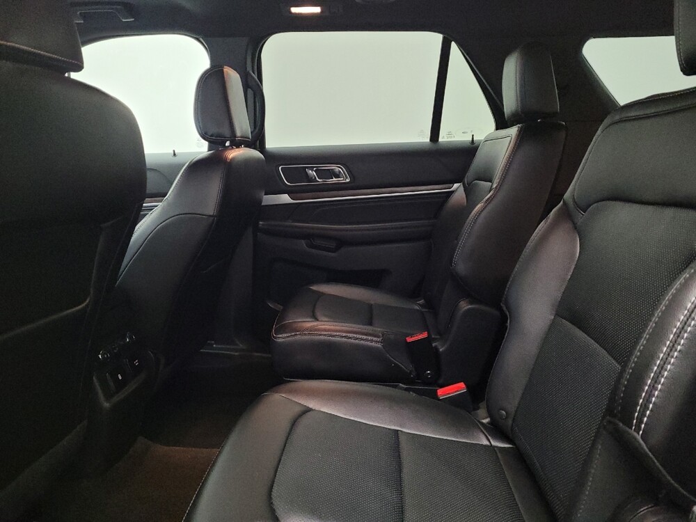 2018 Ford Explorer in Louisville, KY 40258 - 18127676 18