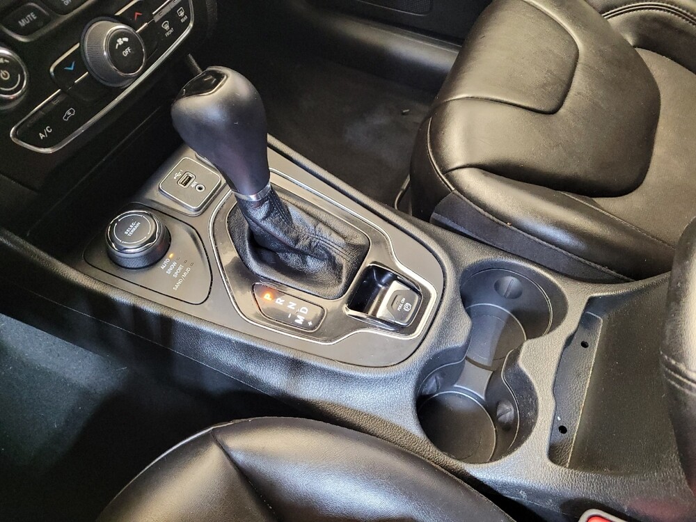 2021 Jeep Cherokee in Columbus, OH 43228 - 18127682 26