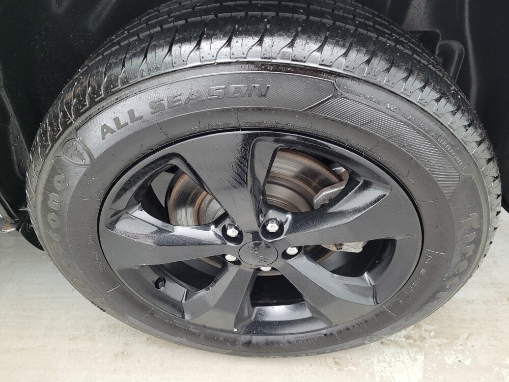 2021 Jeep Cherokee in Columbus, OH 43228 - 18127682 31