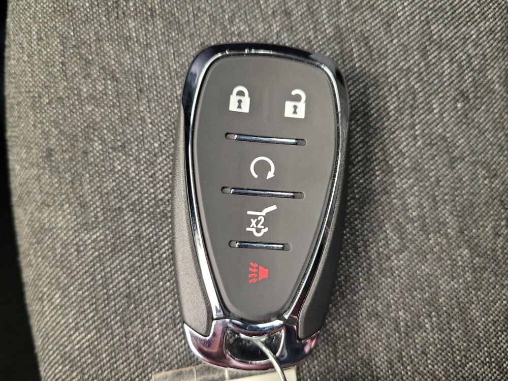 2024 Chevrolet Equinox in Columbus, OH 43228 - 18127685 32