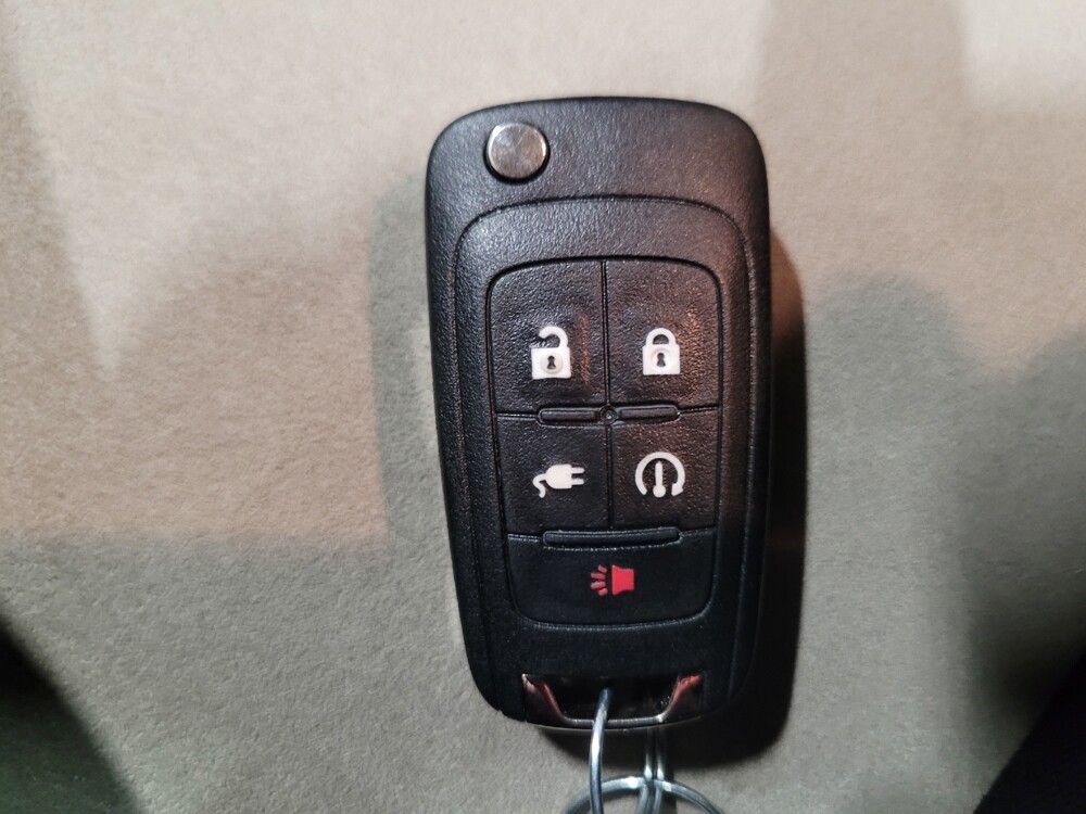 2014 Chevrolet Volt in Laurel, MD 20724 - 18127689 32