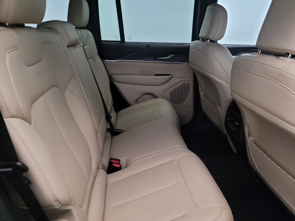 2023 Jeep Grand Cherokee in Pittsburgh, PA 15237 - 18127701 19