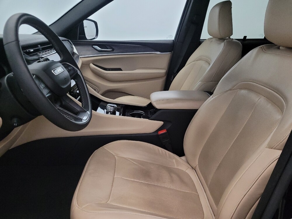 2023 Jeep Grand Cherokee in Pittsburgh, PA 15237 - 18127701 17