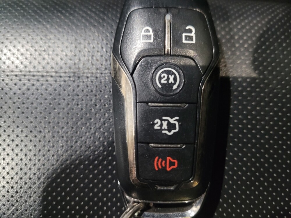 2015 Lincoln MKZ in Laurel, MD 20724 - 18127713 32