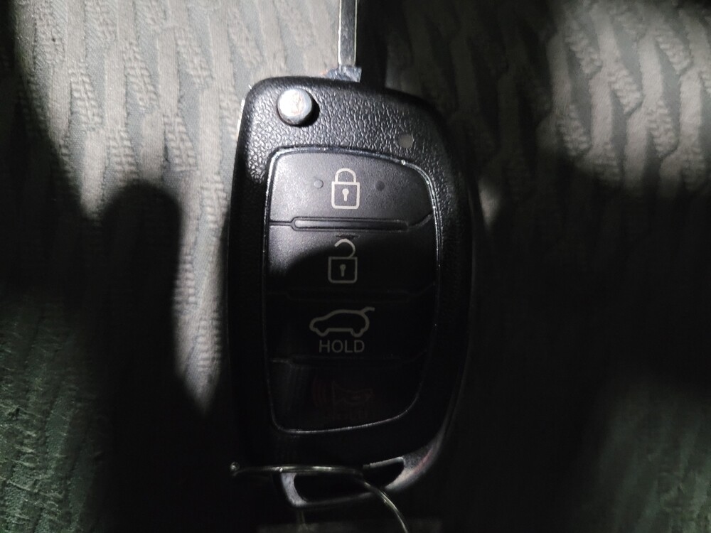 2016 Hyundai Santa Fe in New Castle, DE 19720 - 18127715 32