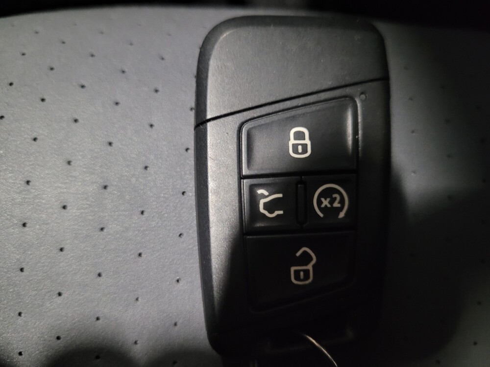 2025 Volkswagen Jetta in New Castle, DE 19720 - 18127717 32