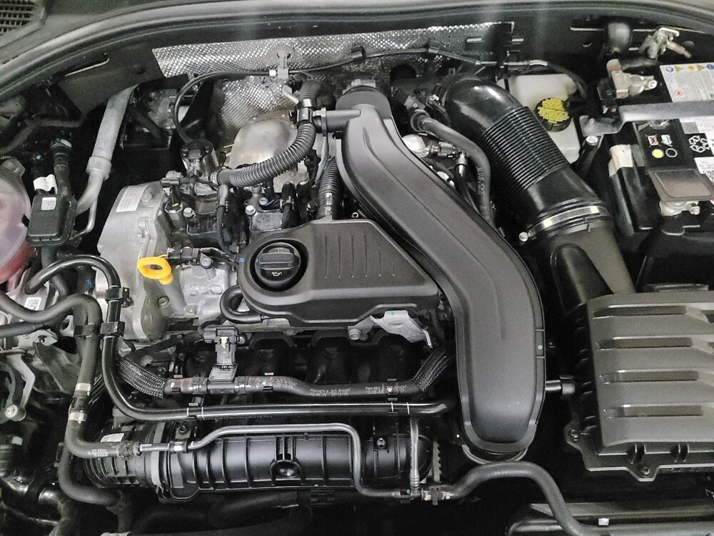 2025 Volkswagen Jetta in New Castle, DE 19720 - 18127717 30