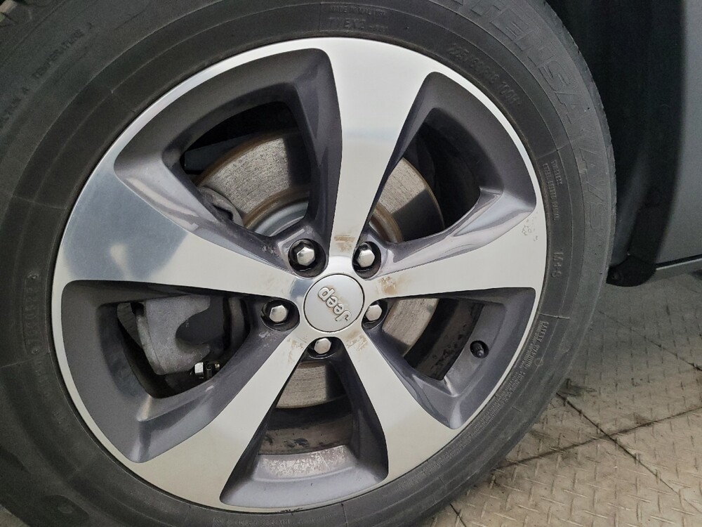 2019 Jeep Cherokee in Williamstown, NJ 8094 - 18127720 31