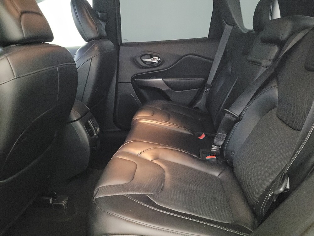 2019 Jeep Cherokee in Williamstown, NJ 8094 - 18127720 18