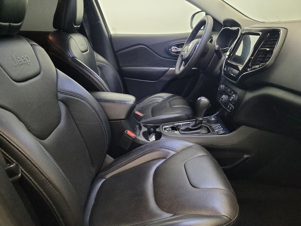 2019 Jeep Cherokee in Williamstown, NJ 8094 - 18127720 21