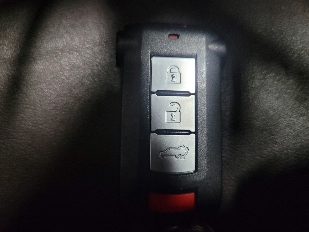 2018 Mitsubishi Outlander in Owings Mills, MD 21117 - 18127724 32