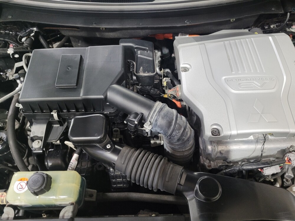 2018 Mitsubishi Outlander in Owings Mills, MD 21117 - 18127724 30