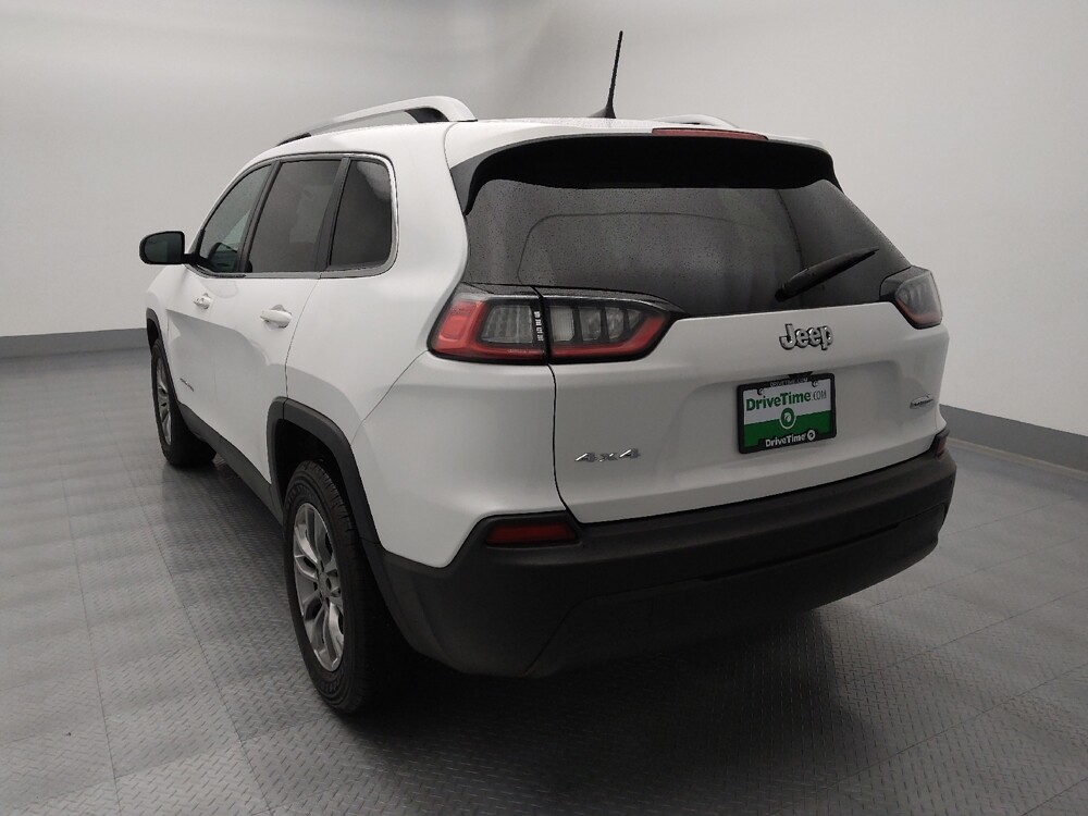 2019 Jeep Cherokee in Topeka, KS 66611 - 18127738 5