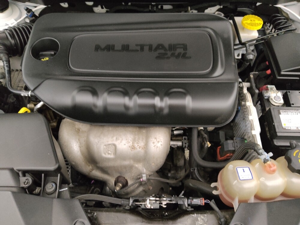 2019 Jeep Cherokee in Topeka, KS 66611 - 18127738 30