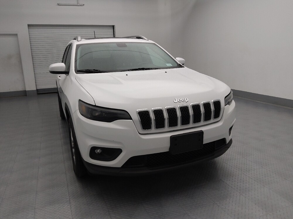 2019 Jeep Cherokee in Topeka, KS 66611 - 18127738 14