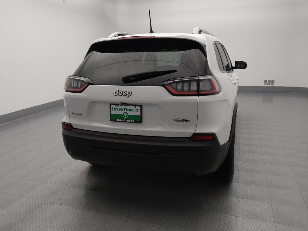 2019 Jeep Cherokee in Topeka, KS 66611 - 18127738 7