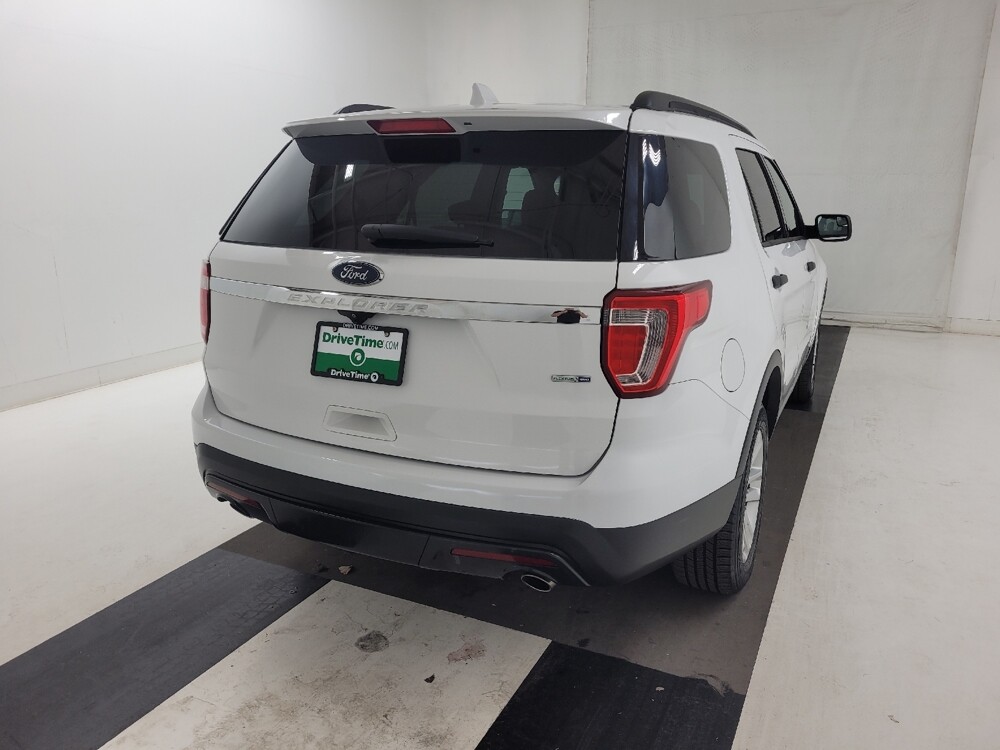 2016 Ford Explorer in St. Louis, MO 63125 - 18127739 7