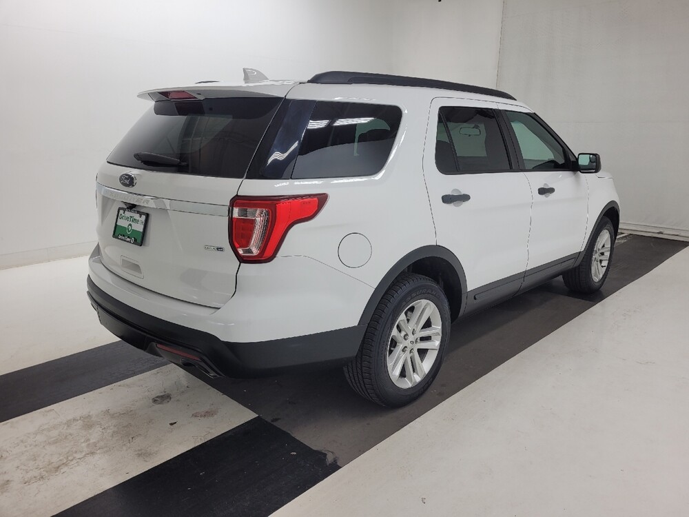 2016 Ford Explorer in St. Louis, MO 63125 - 18127739 9
